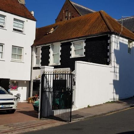 The Yard Brighton Hotel ภายนอก รูปภาพ