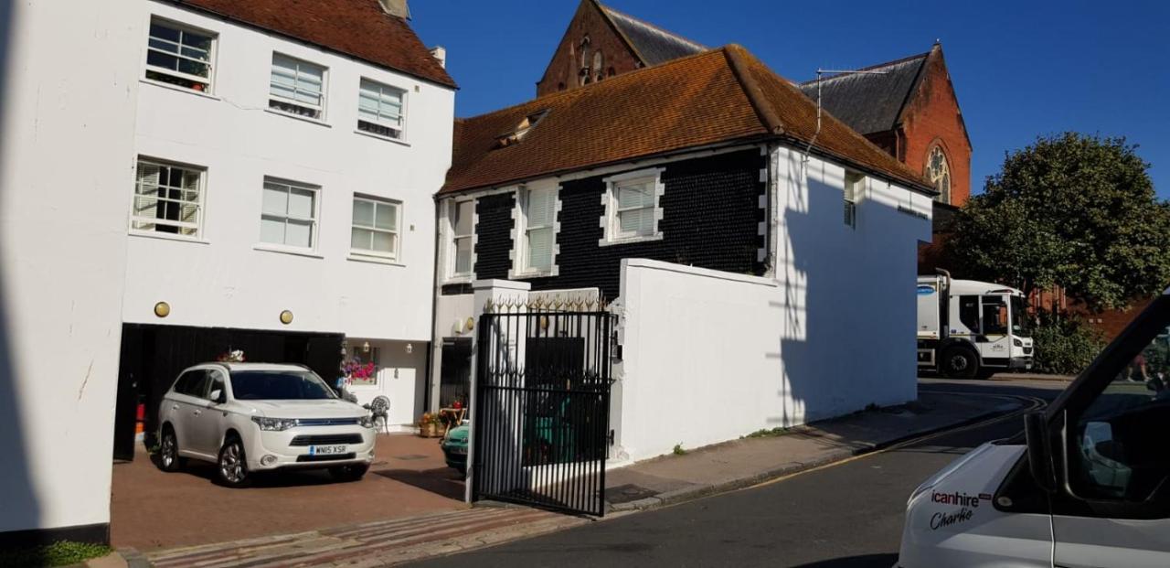 The Yard Brighton Hotel ภายนอก รูปภาพ